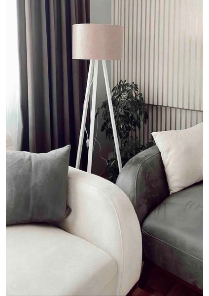 Şık Beyaz Gold Ahşap Panel, 5,33 m², Yapışkanlı, Düz Desenli, Çok Renkli