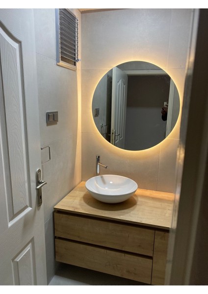 60cm Çapında Ledli Yuvarlak Banyo ve Lavabo Aynası, şık ve fonksiyonel tasarım
