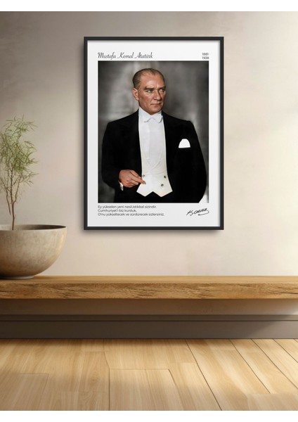 Siyah Ahşap Atatürk Portresi Tablo, şık ve anlamlı dekorasyon parçası