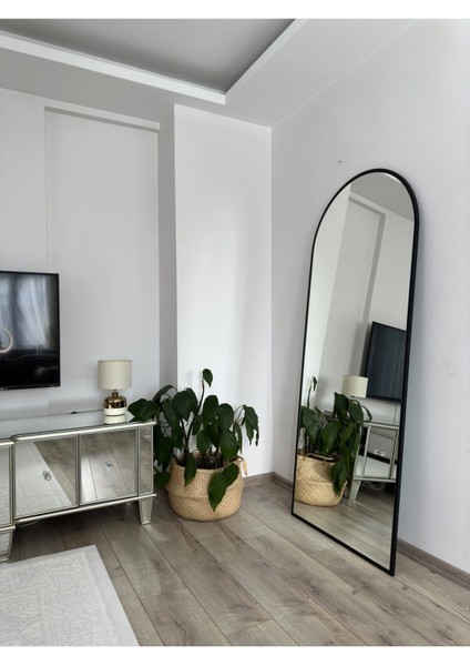 Şık Siyah Metal Çerçeveli Oval Boy Aynası 180x80 cm, Demonte ve Ayaklı fırsatları
