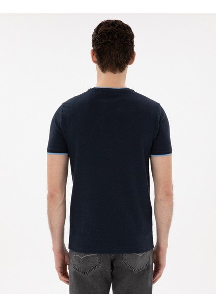 Erkek Lacivert Slim Fit Tişört 50302549-VR033 indirimleri