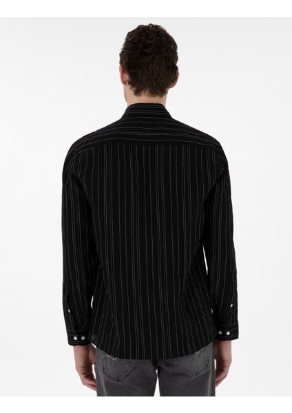 Erkek Siyah Regular Fit Çizgili Uzun Kollu Gömlek 50301750-VR046