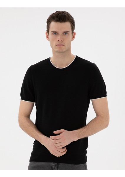 Erkek Siyah Slim Fit Bisiklet Yaka Triko Tişört 50307401-VR046