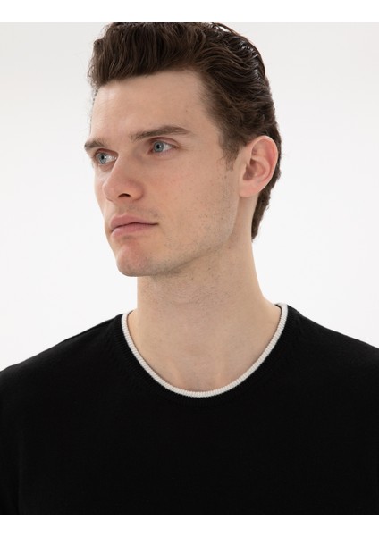 Erkek Siyah Slim Fit Bisiklet Yaka Triko Tişört 50307401-VR046 fiyatları