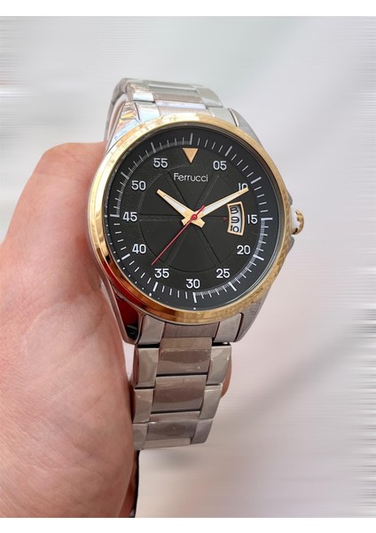 Spor Model Takvimli Çelik Erkek Kol Saat modelleri