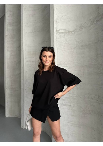 Basic Oversize Unisex Düz Siyah Tişört Interlok Kumaş Kadın