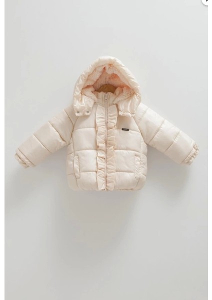 Kız Bebek Somon Rengi Mont – Yumuşak ve Şık Kışlık Bebek Montu