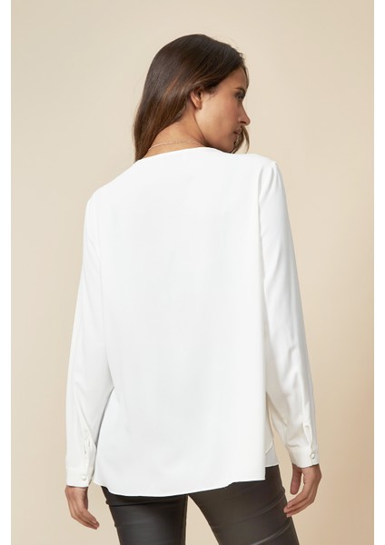 Beyaz Uzun Kollu Katmanlı Oversize Kadın Bluz modelleri