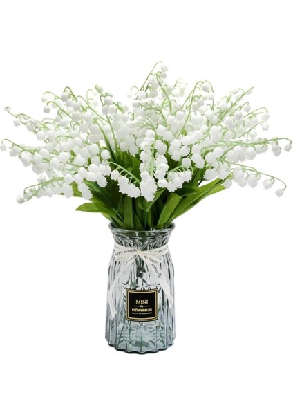 Beyaz yapay çiçek demeti, zarif ve şık dekoratif seçim, doğal görünüm.