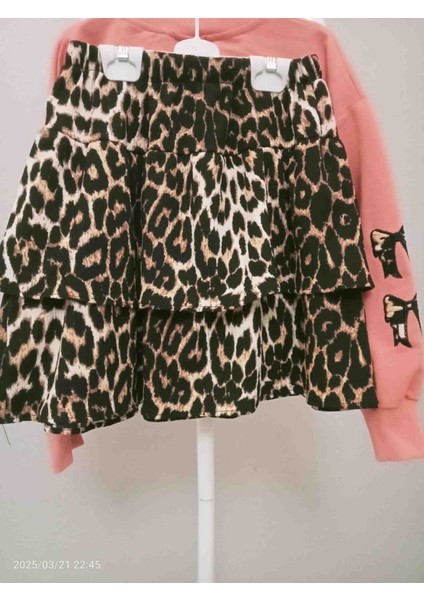Kız Çocuk Alt Üst Leoparlı Etek Takım modelleri