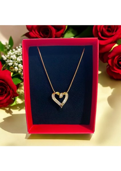 Şık Zirkon Taşlı Çelik Kalp Kolye Hediye Paketli modelleri