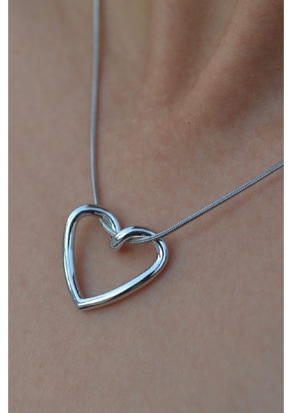 Çelik Valentine’s Düğüm Kalp Kolye Içi Boş Kalp Silver fiyatları