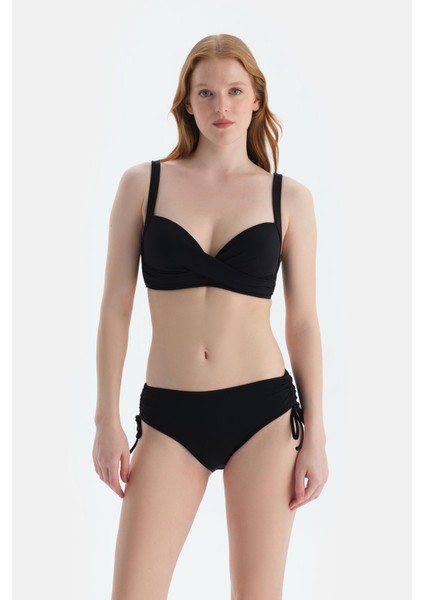 Siyah Yanı Büzgülü Bikini Alt fırsatları