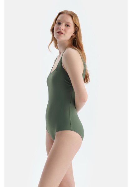 Yeşil Kare Yaka Mayo modelleri