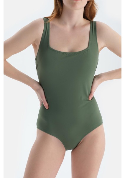 Yeşil Kare Yaka Mayo fırsatları