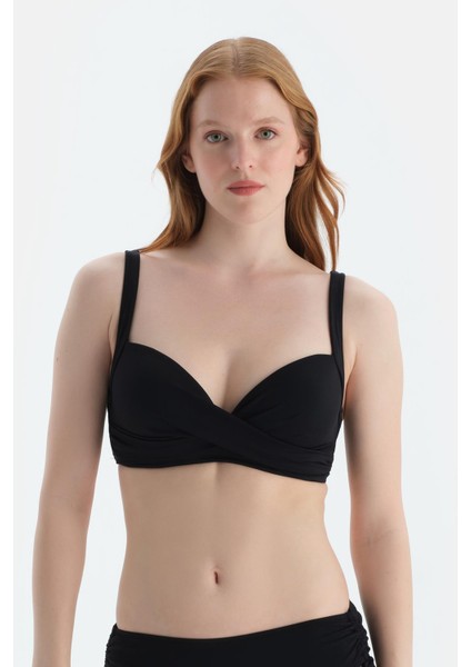 Siyah Kaplı Bikini Üstü