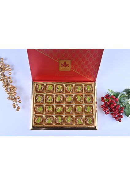 Lüx Karışık Hediyelik Kuruyemiş 700 gr 010
