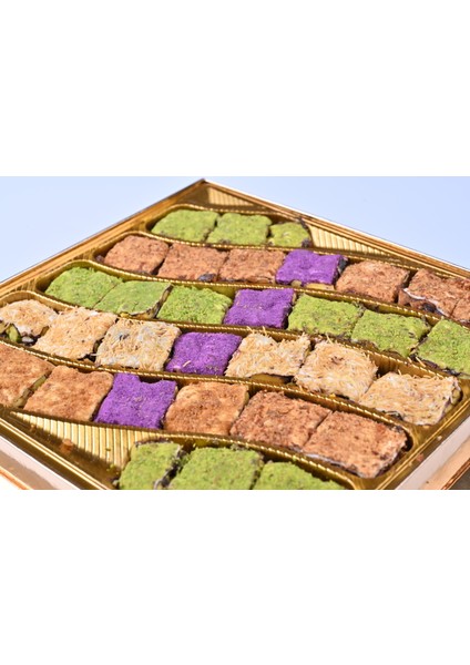 Lüx Karışık Hediyelik Kuruyemiş 750 gr 032