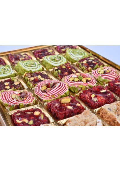 Lüx Karışık Hediyelik Kuruyemiş 900 gr 009 fiyatları