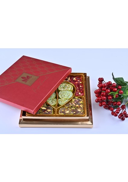 Lüx Karışık Hediyelik Kuruyemiş 700 gr 022