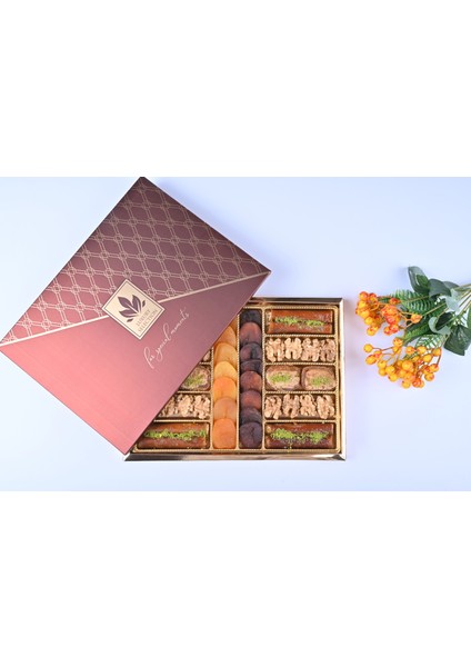 Lüx Karışık Hediyelik Kuruyemiş 950 gr 004 modelleri