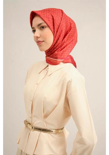 2025 Desenli Saf Ipek Twill Eşarp 9301-04 modelleri