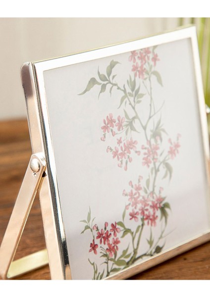 Şık 10x10 cm gümüş renkli dekor çerçevesi, ev ve ofis için ideal seçim