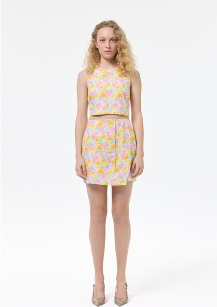 Sırtı Çapraz Askılı Çiçekli Crop Bluz Pembe