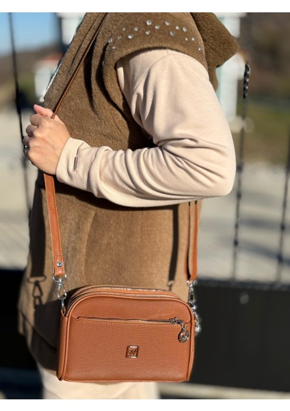 Kadın 4 Bölmeli Lacost Deri Ayarlanabilir Uzun Askılı Çapraz ve Omuz Çantası