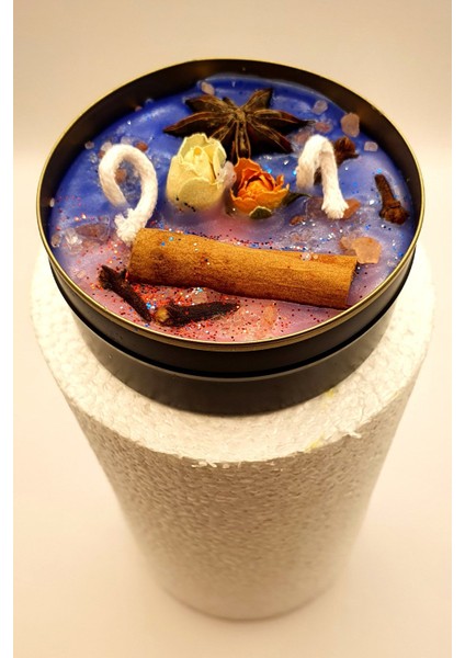 Renkli temalı metal teneke soya wax mum, tarçın aromalı, dekoratif ve kokulu parça modelleri