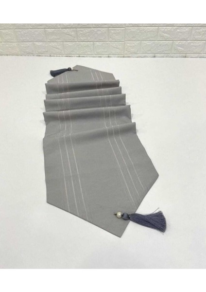 Gri polyester dikdörtgen runner 40x140, şık ve dayanıklı ev dekoru.