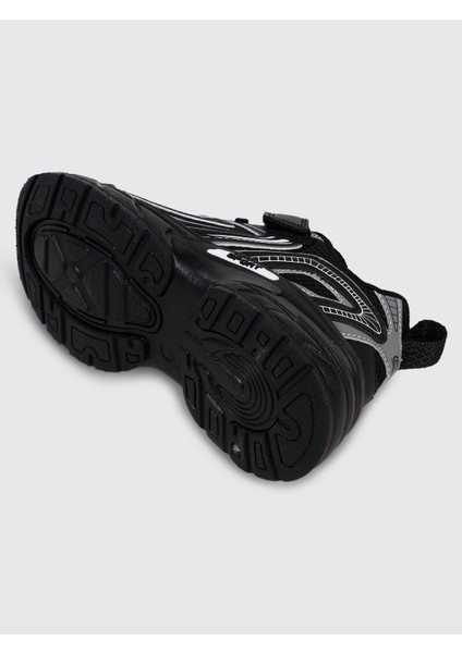 Erkek Çocuk Spor Ayakkabı 31-36 Numara Beyaz-Siyah modelleri