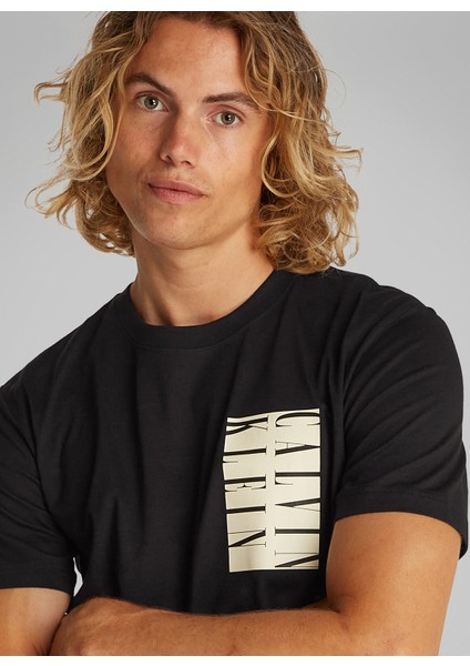 Siyah Erkek T-Shirt J30J327474BEH Serıf Box Graphıc Tee