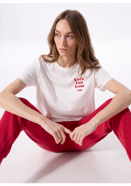 Bisiklet Yaka Nakışlı Kırık Beyaz Kadın T-Shirt J5SL-TST7884