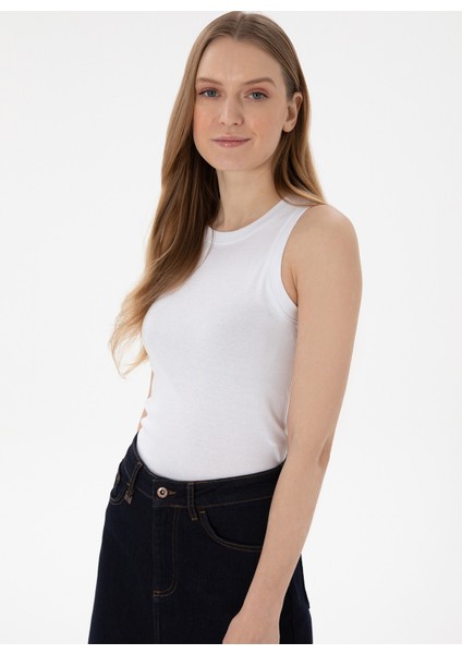 Yuvarlak Yaka Beyaz Kadın T-Shirt Gedda-A-25 modelleri