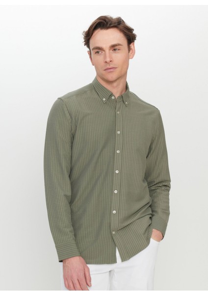 Slim Fit Düğmeli Yaka Haki Erkek Gömlek ACE020252171_HAK modelleri