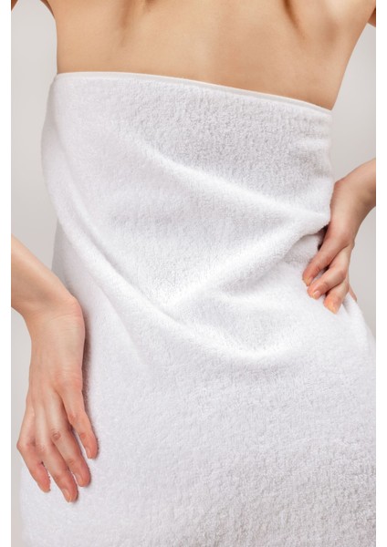 Beyaz pamuklu büyük banyo ve plaj havlusu 70x140 cm, yumuşak ve hafif kullanım modelleri