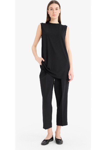 Regular Fit Bisiklet Yaka Basic Düz Kolsuz Siyah Tesettür Tişört Tunik A8352AX25SP