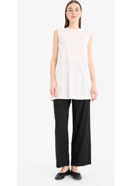 Regular Fit Bisiklet Yaka Basic Düz Kolsuz Tesettür Tişört A8352AX25SP