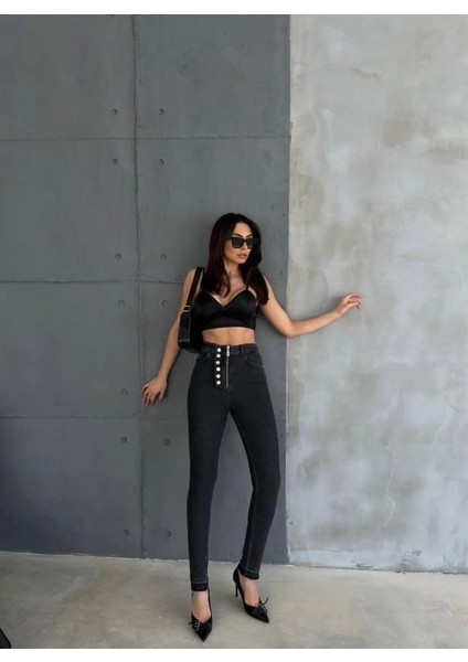 Düğme ve Fermuarlı Kot Pantolon - Siyah fırsatları