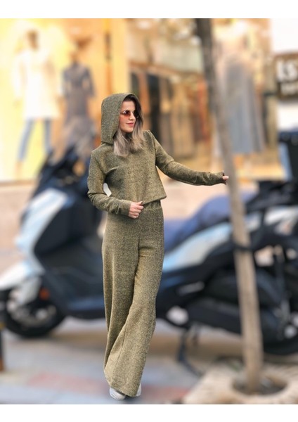 Simli Kapşonlu Sweatshirt