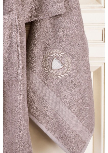 Yumuşak ve şık 8'li pamuk bornoz seti, konfor ve tarz dolu, pembe renk. fırsatları