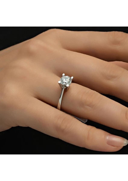 4 Tırnak Swarovski Taşlı Gümüş Yüzük