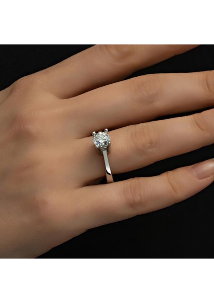4 Tırnak Swarovski Taşlı Gümüş Yüzük