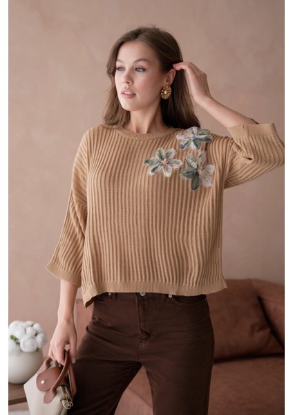 Bisiklet Yaka Aplikeli Ajurlu Salaş Triko Bluz