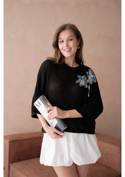 Bisiklet Yaka Aplikeli Ajurlu Salaş Triko Bluz