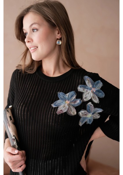 Bisiklet Yaka Aplikeli Ajurlu Salaş Triko Bluz fırsatları