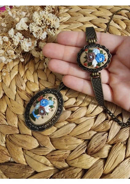 Özgün Tasarımıyla El Yapımı Kadın Kolye ve Bileklik Set- Etamin Işlemeli Çiçek Buketi Kadın Takım