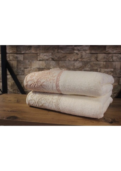 Krem renk pamuklu el havlusu, 50x90cm, yumuşak ve kullanışlı, 1 adet