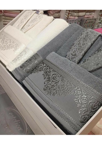 Yumuşak ve Rahat %100 Pamuk Bornoz Seti, Günlük ve Aile Kullanımı İçin Mükemmel